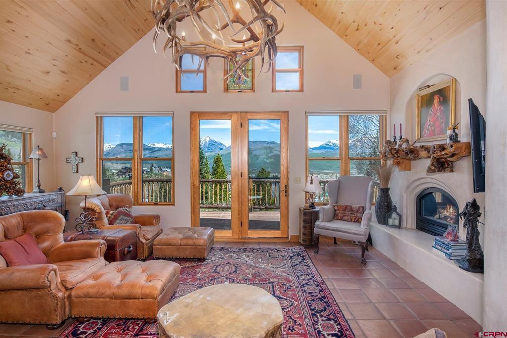 536 Journeys End Road