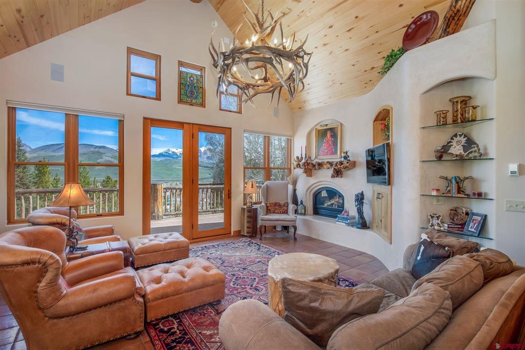 536 Journeys End Road