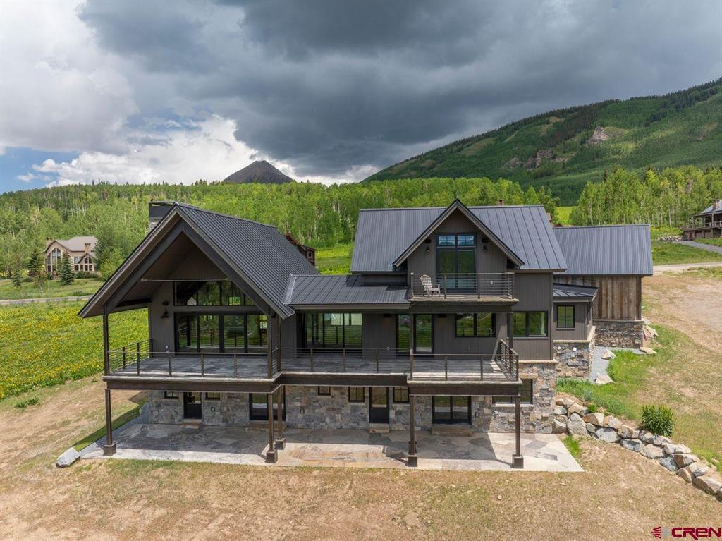 470 Meadow Drive