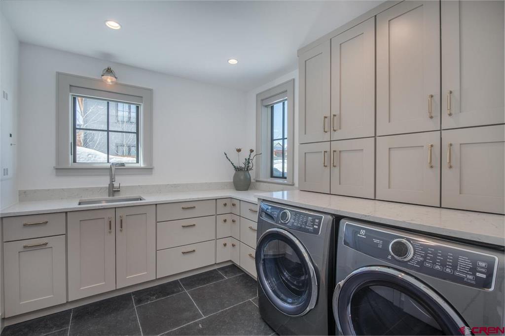 918 Belleview Avenue