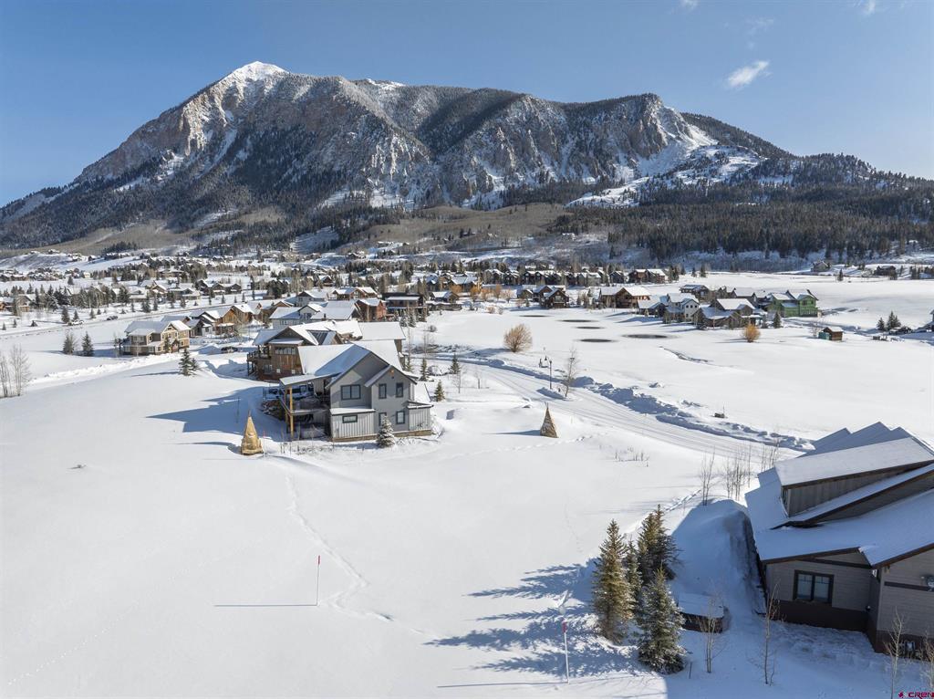 531 Larkspur Loop