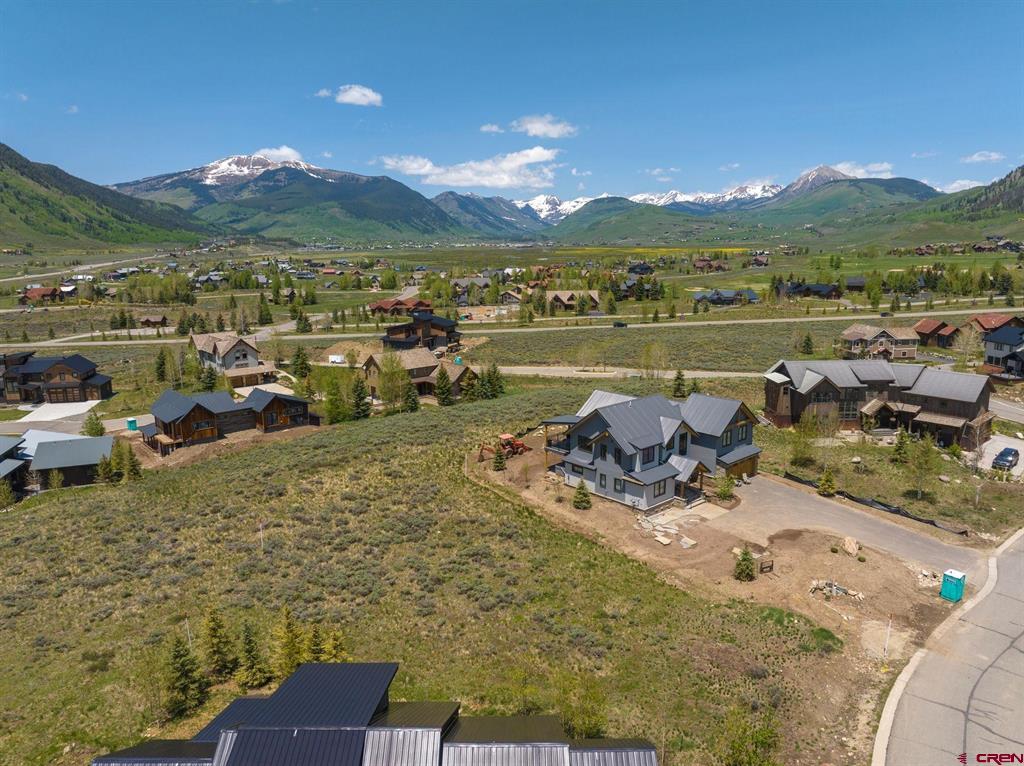 531 Larkspur Loop