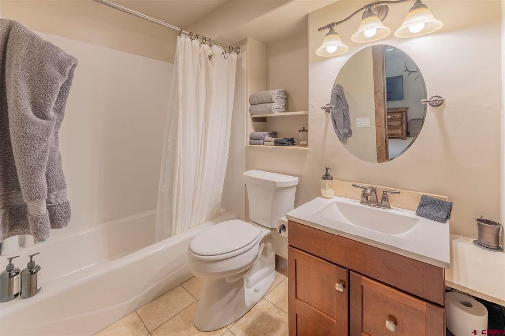 330 Larkspur Loop