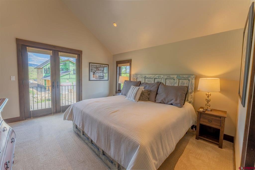 330 Larkspur Loop