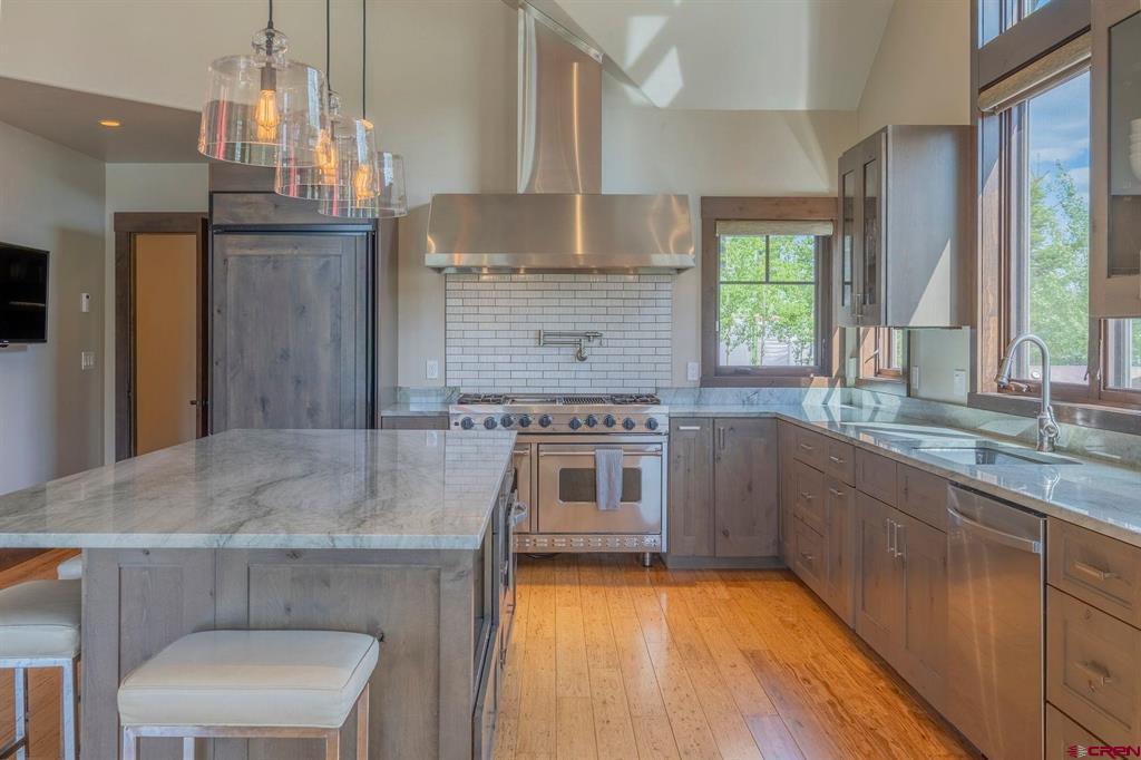 330 Larkspur Loop
