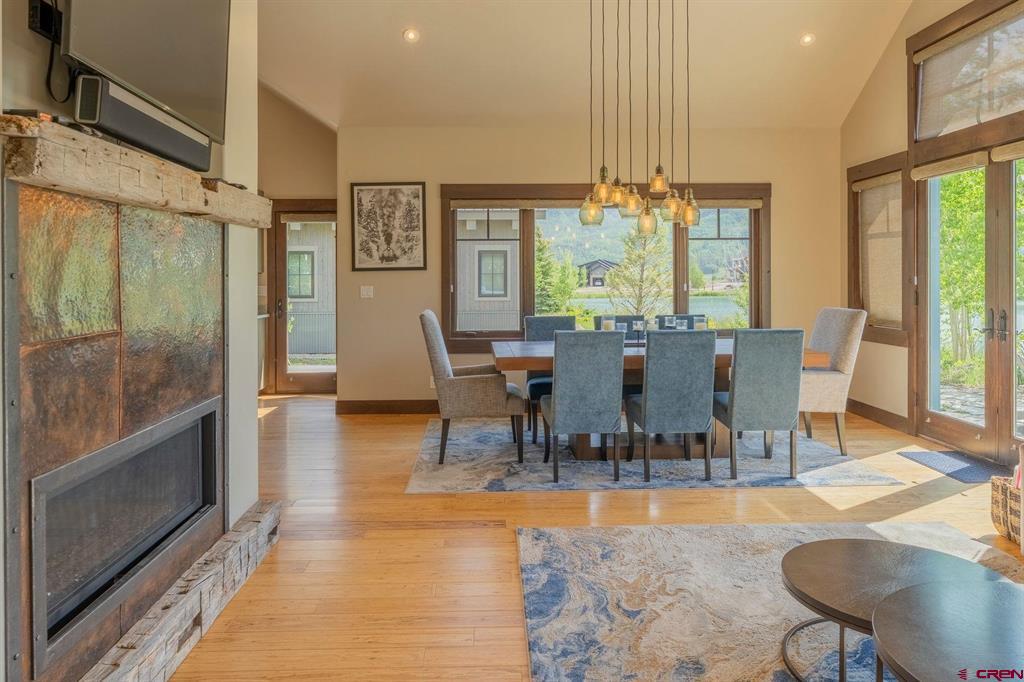 330 Larkspur Loop