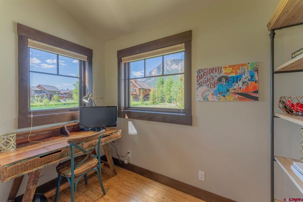 330 Larkspur Loop