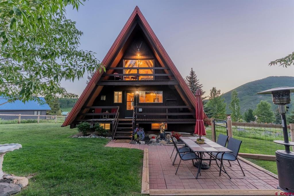 13 Cinnamon Mountain Road