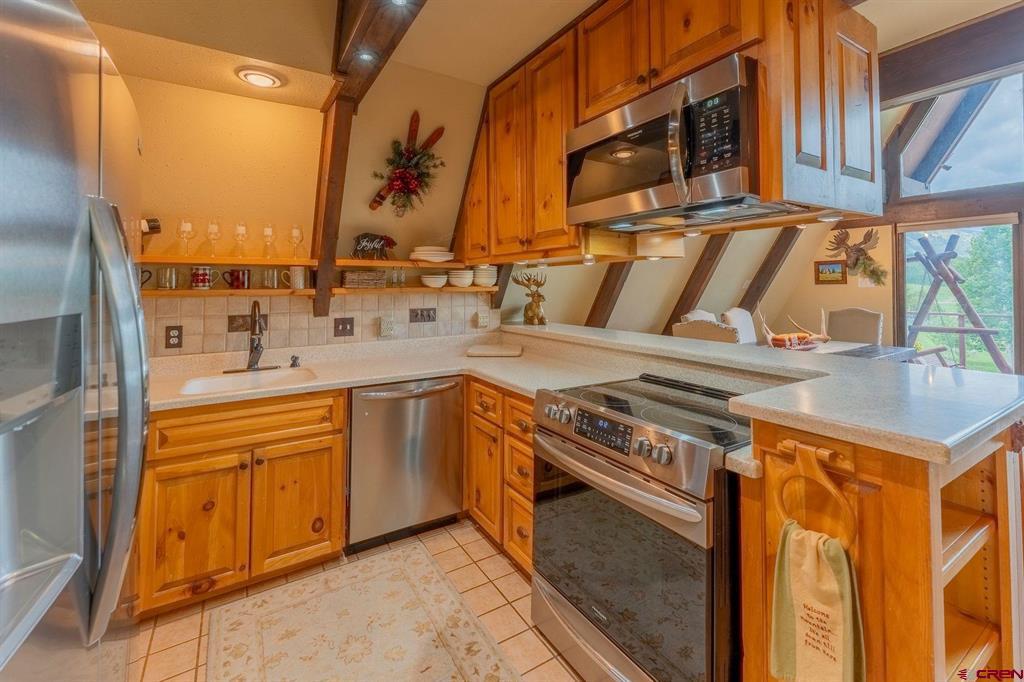 13 Cinnamon Mountain Road