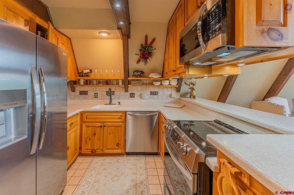 13 Cinnamon Mountain Road