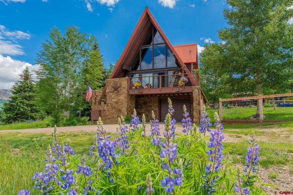 13 Cinnamon Mountain Road