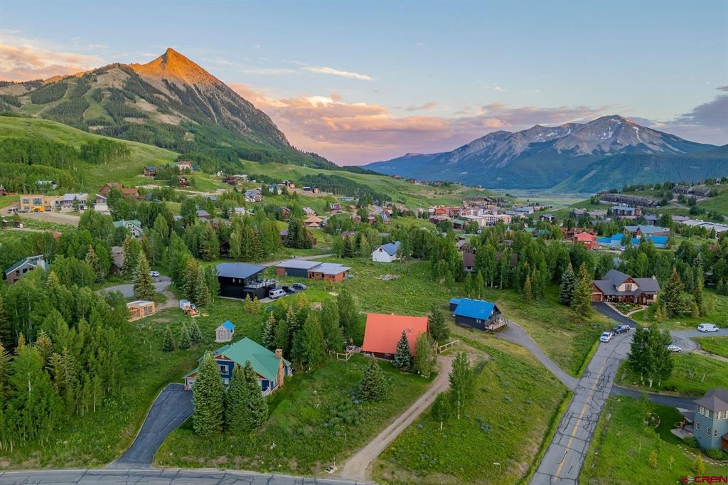 13 Cinnamon Mountain Road