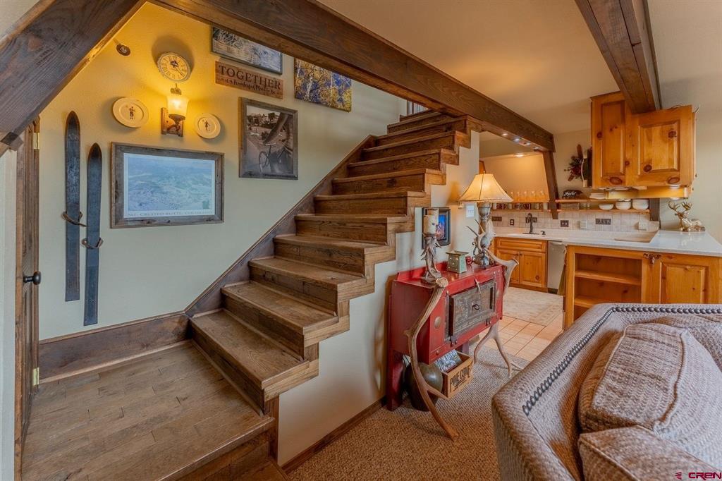 13 Cinnamon Mountain Road