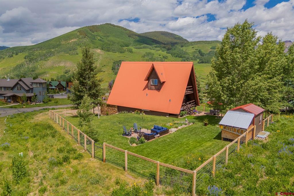 13 Cinnamon Mountain Road