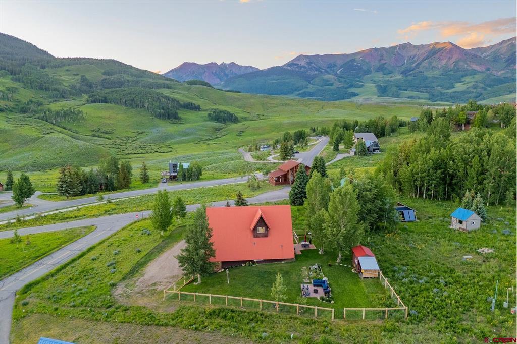 13 Cinnamon Mountain Road