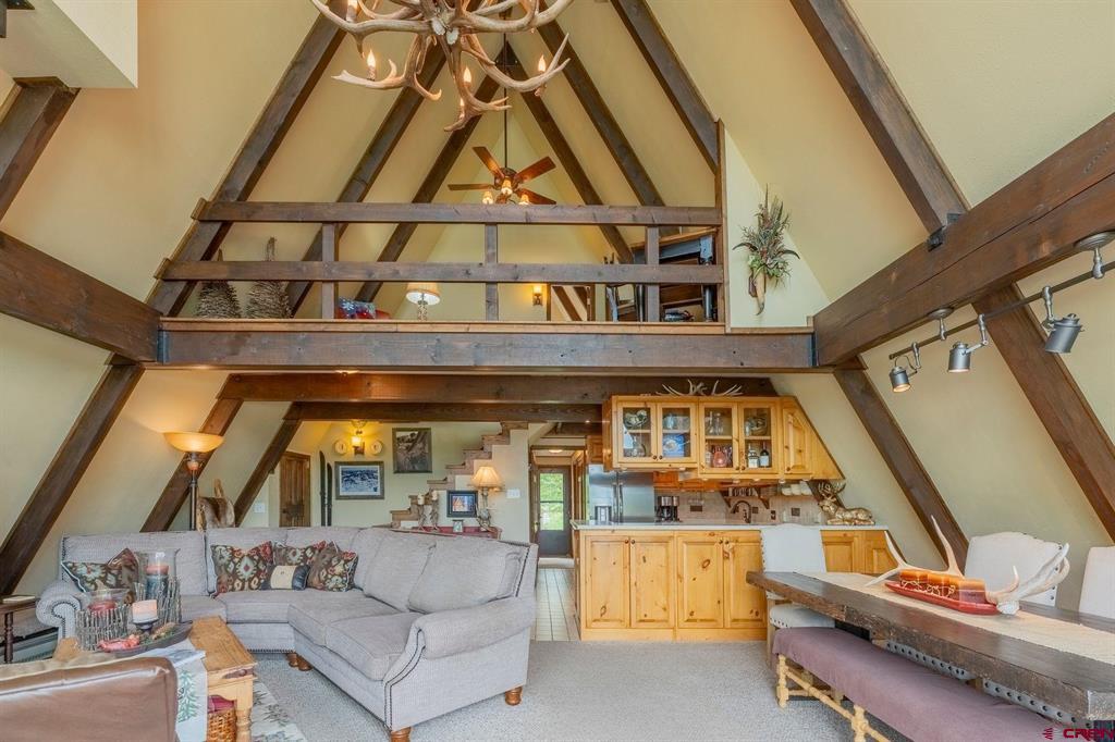 13 Cinnamon Mountain Road