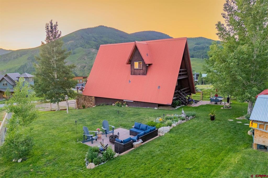 13 Cinnamon Mountain Road