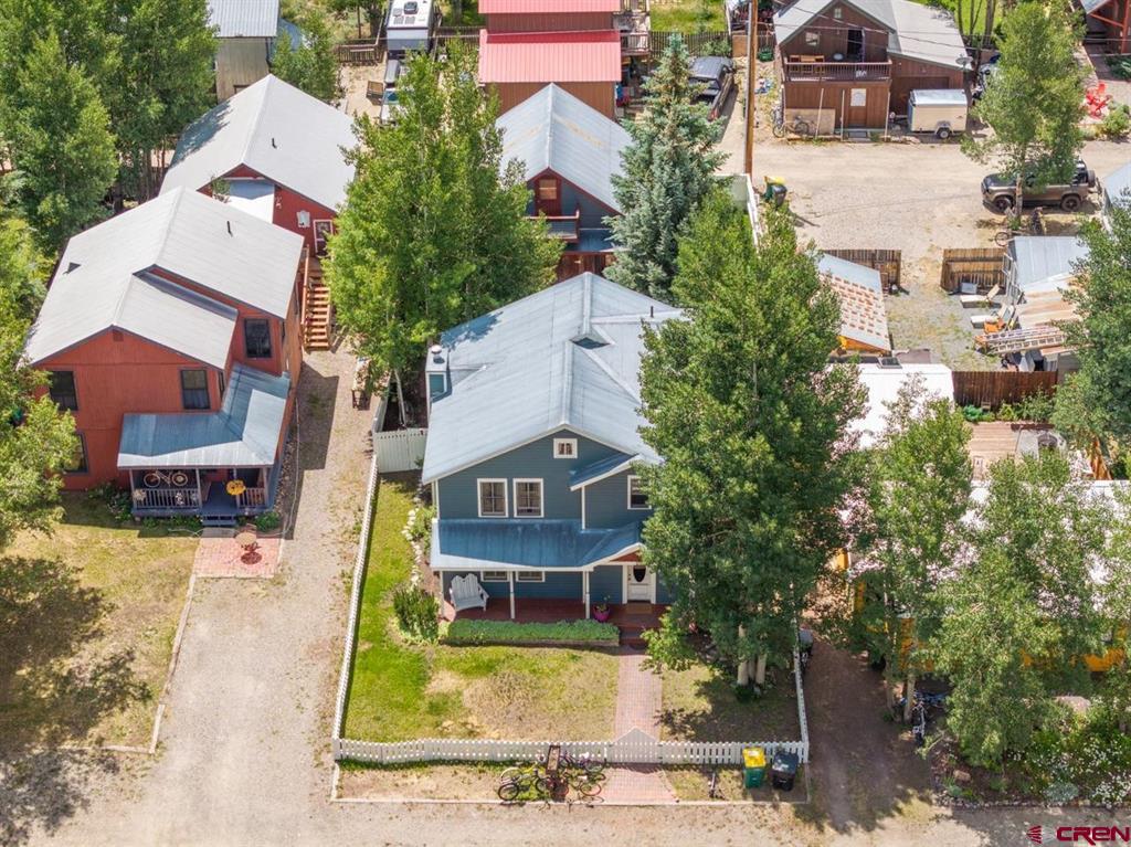 220 Teocalli Avenue