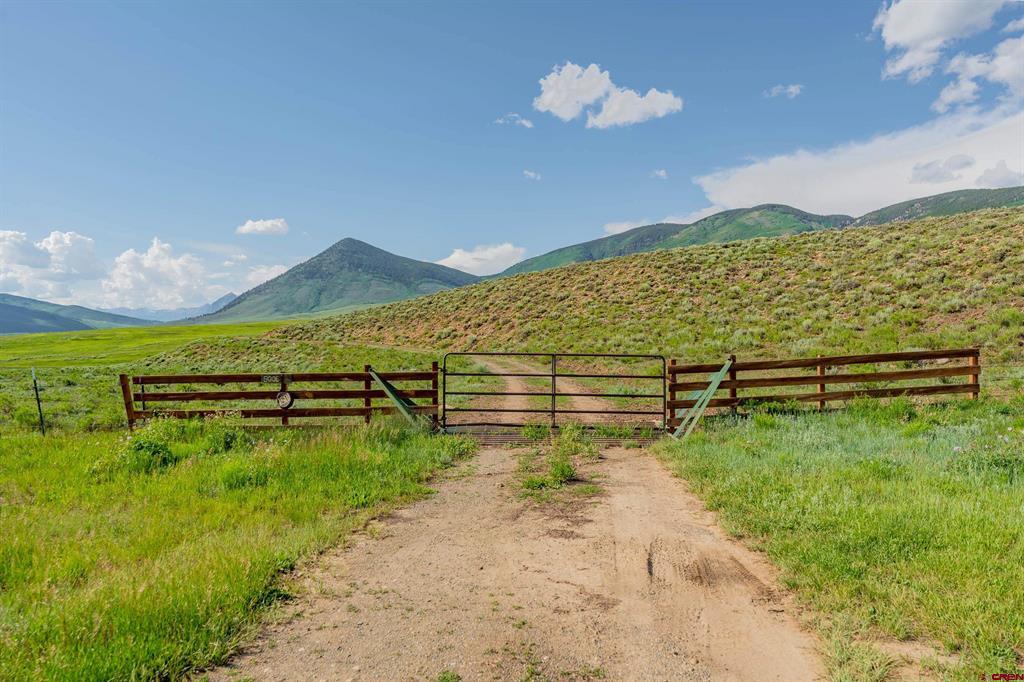 1501 County Road 813