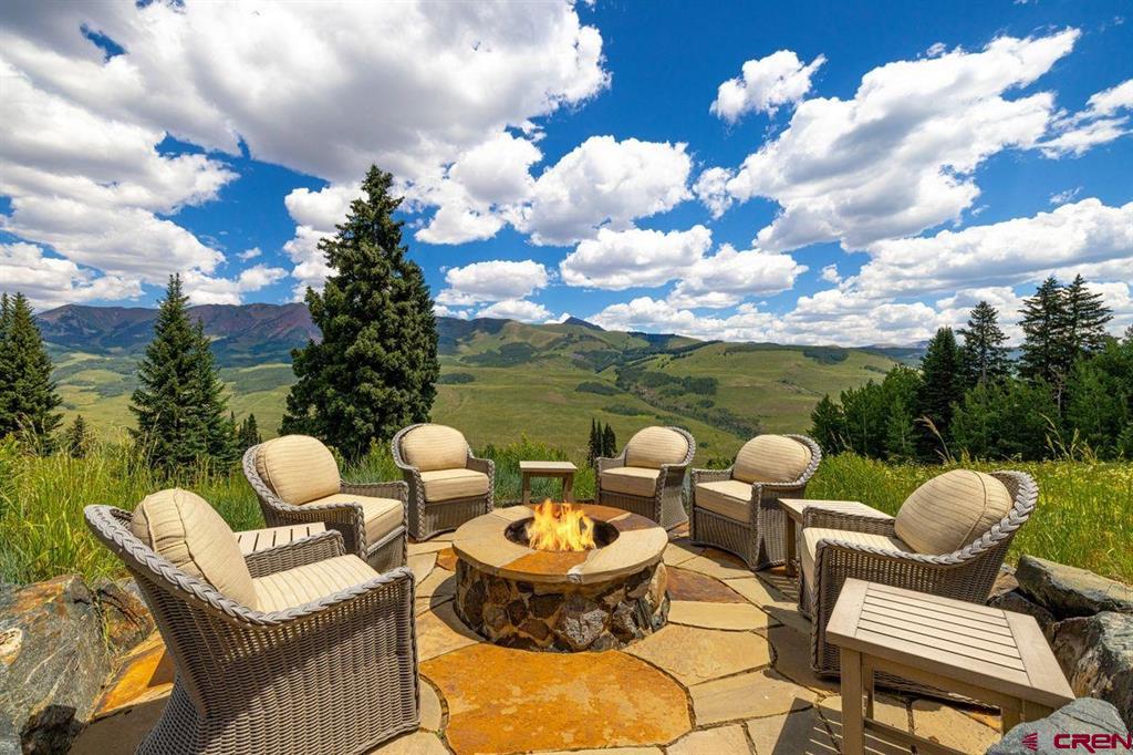 23 Gray Fox Lane