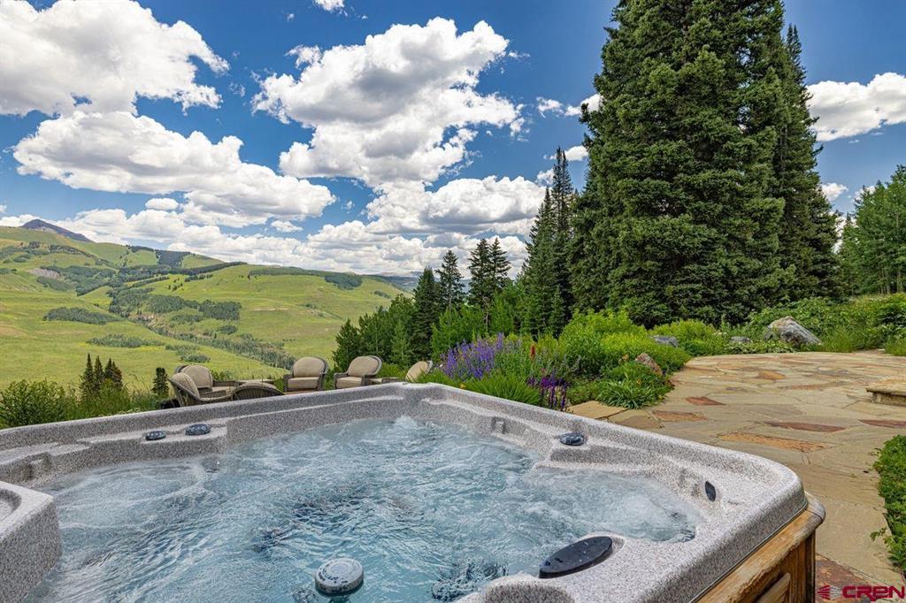 23 Gray Fox Lane