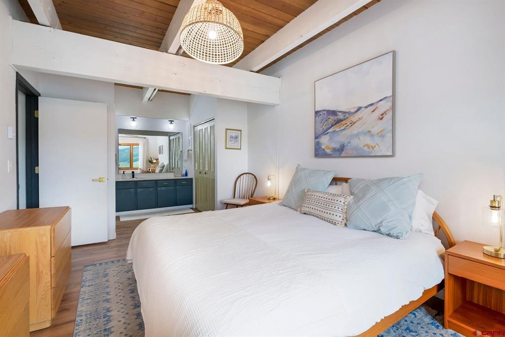 32 Hunter Hill Road Unit: B-204