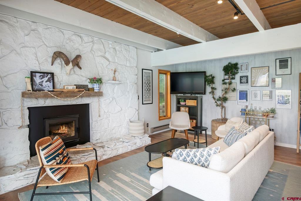 32 Hunter Hill Road Unit: B-204