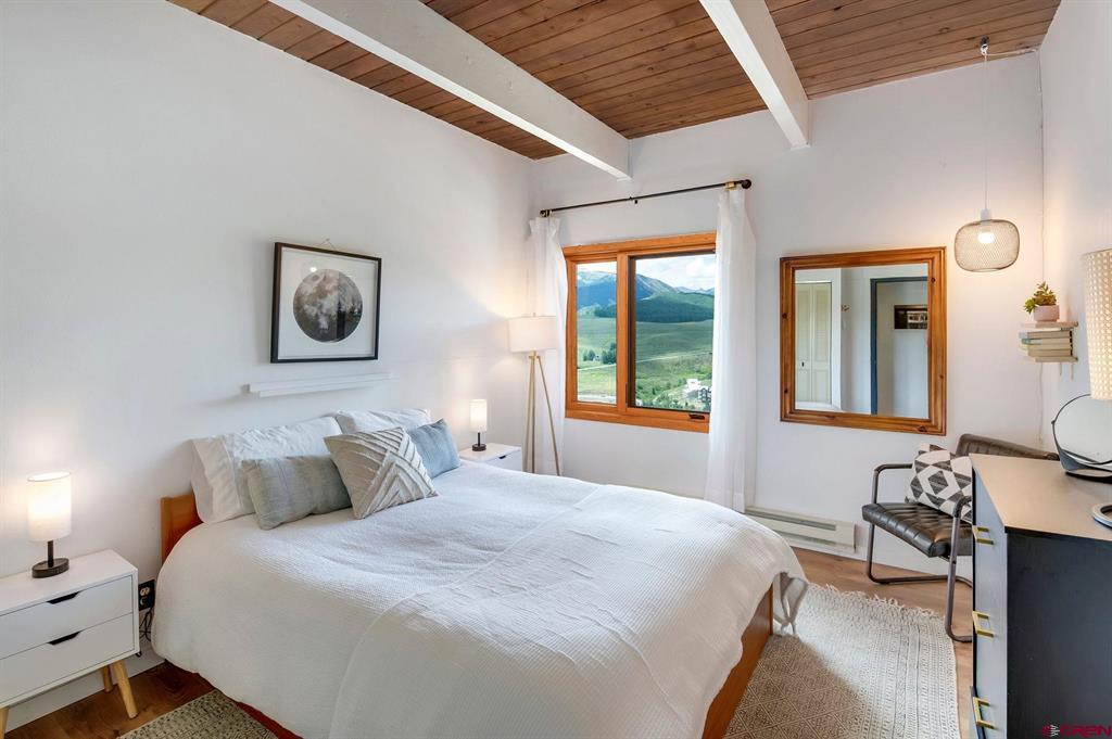 32 Hunter Hill Road Unit: B-204