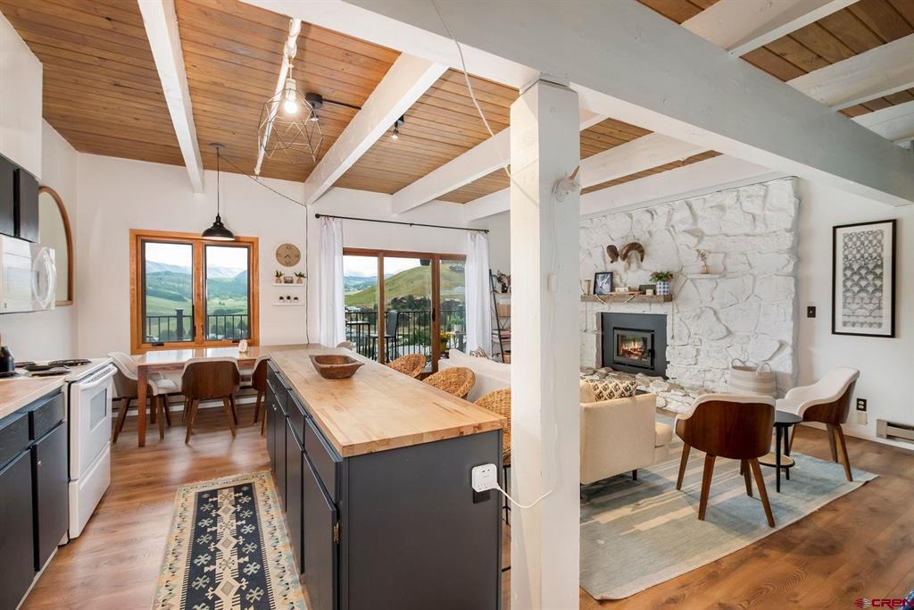 32 Hunter Hill Road Unit: B-204