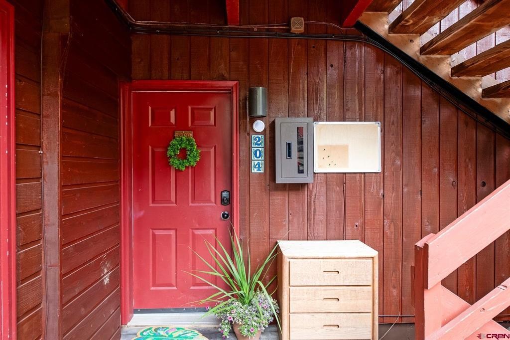 32 Hunter Hill Road Unit: B-204