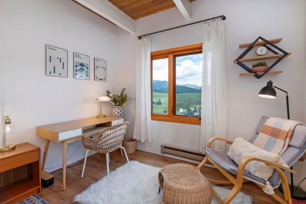 32 Hunter Hill Road Unit: B-204