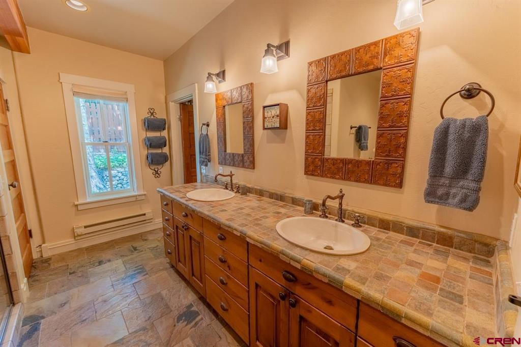 108 Maroon Avenue Unit: B