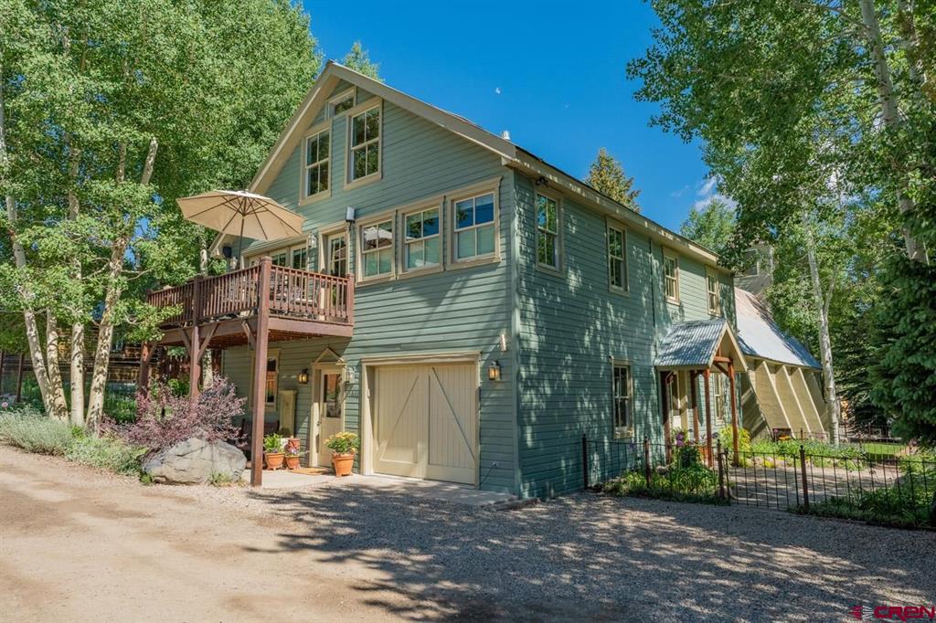 108 Maroon Avenue Unit: B