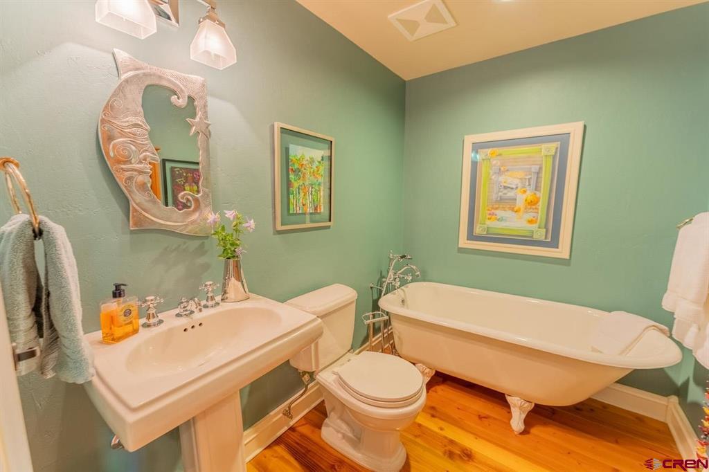 108 Maroon Avenue Unit: B