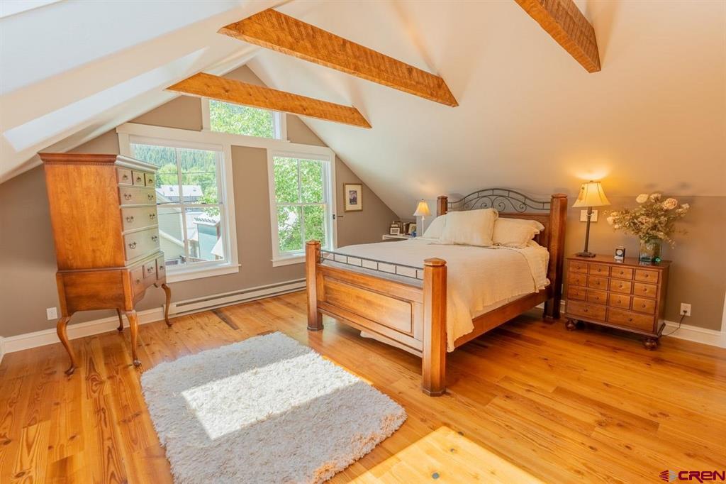 108 Maroon Avenue Unit: B