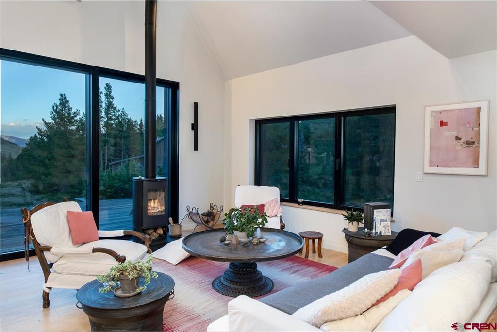 624 Nicholson Lake Ridge Road