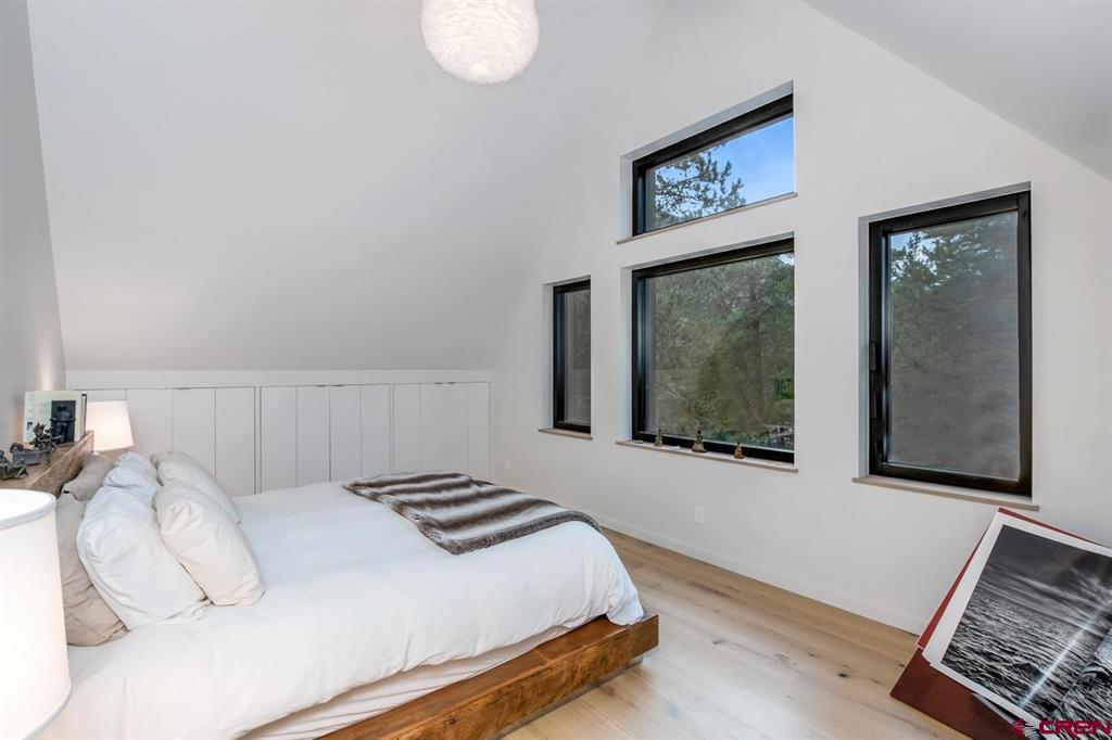 624 Nicholson Lake Ridge Road