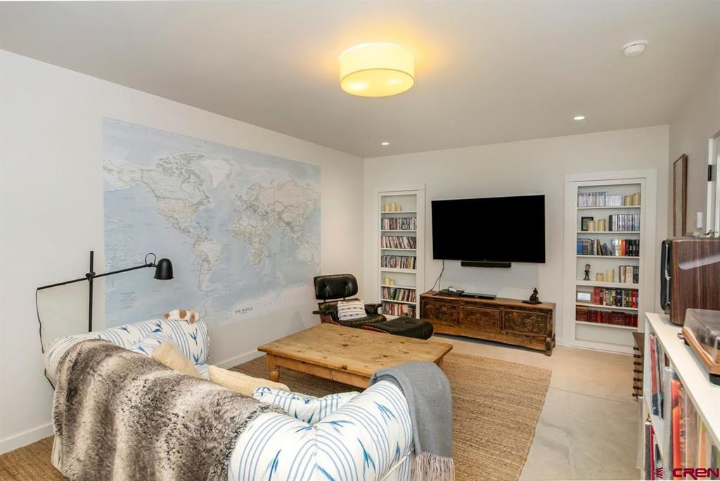 624 Nicholson Lake Ridge Road