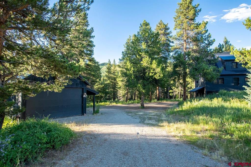 624 Nicholson Lake Ridge Road