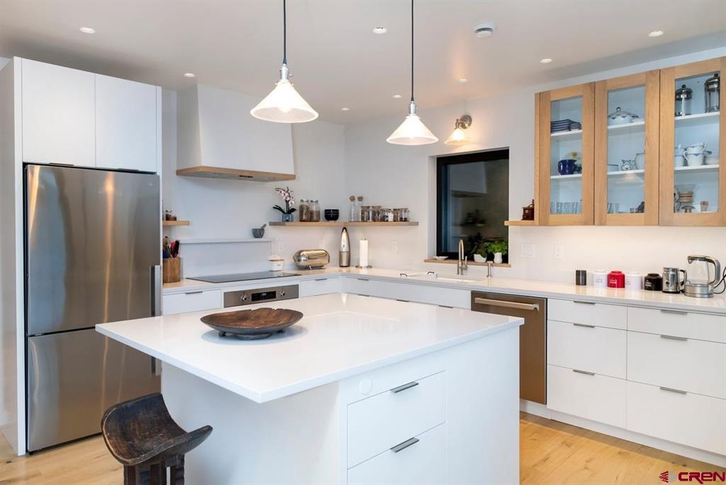 624 Nicholson Lake Ridge Road