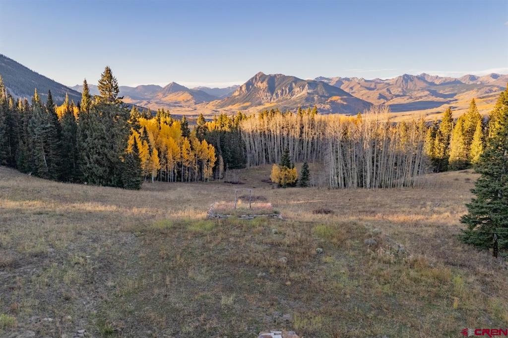 1252 Red Mountain Ranch Upper Loop Road