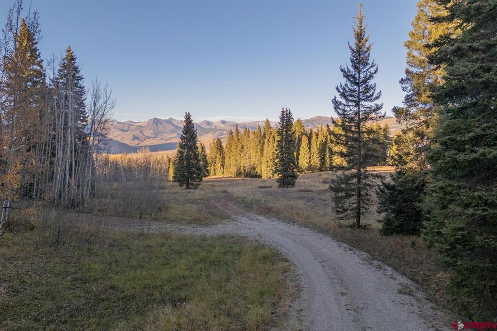 1252 Red Mountain Ranch Upper Loop Road