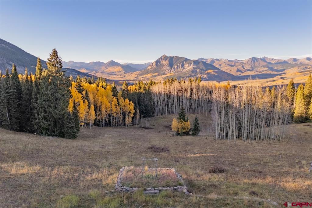 1252 Red Mountain Ranch Upper Loop Road