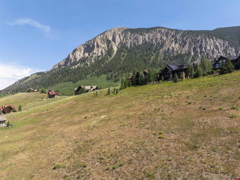 434 Country Club Drive