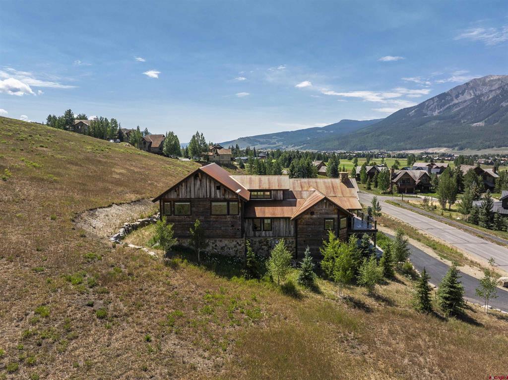 434 Country Club Drive