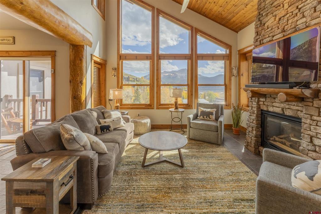 9 Hunter Hill Road Unit: 301