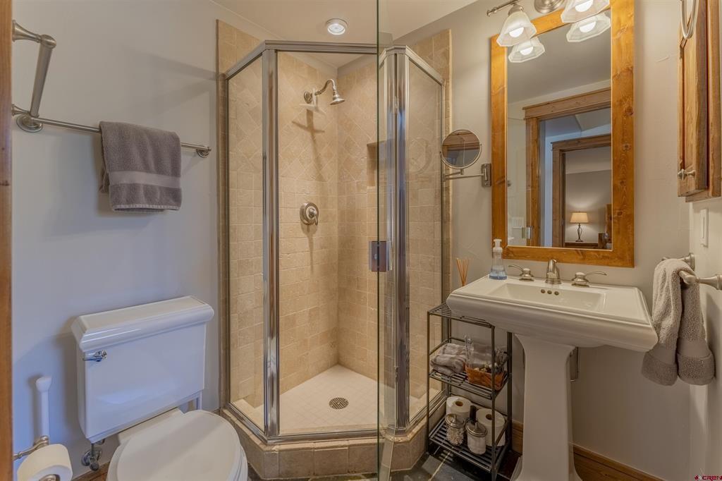 9 Hunter Hill Road Unit: 301