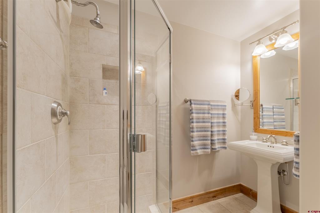 9 Hunter Hill Road Unit: 301