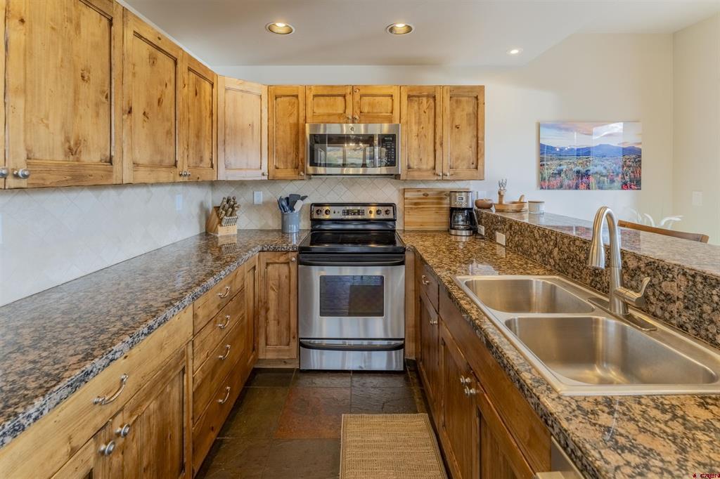 9 Hunter Hill Road Unit: 301