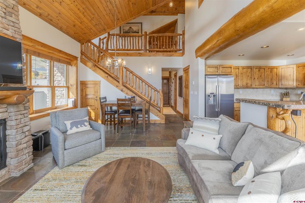 9 Hunter Hill Road Unit: 301